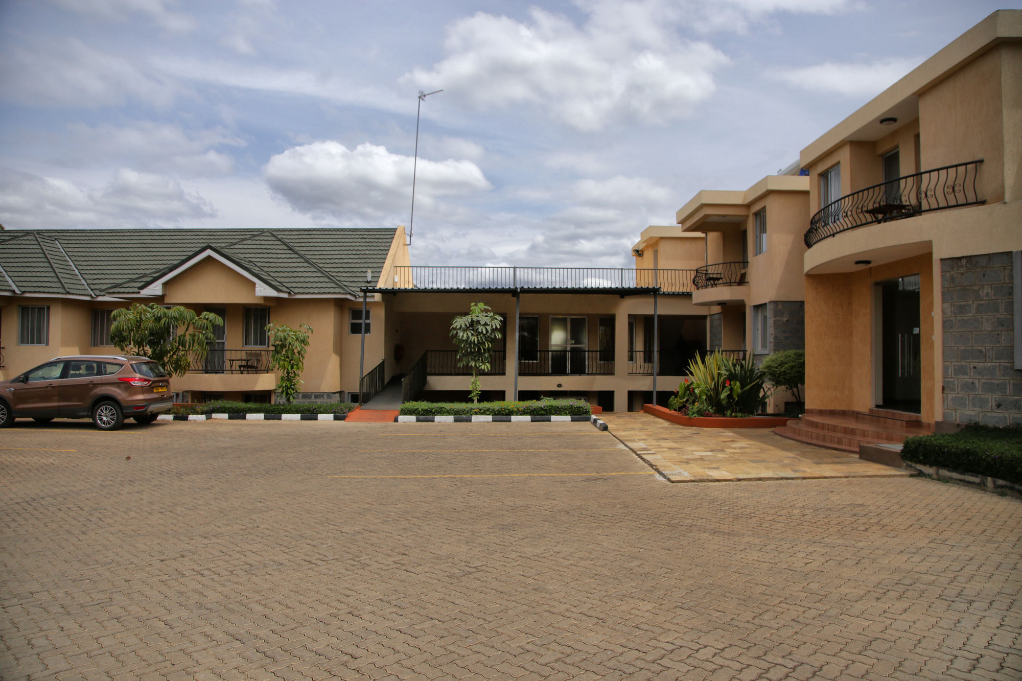 Longview Suites Hotel Nairobi Exterior photo